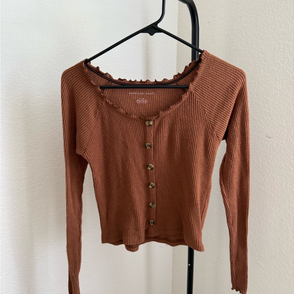 AE Women's Brown Ribbed Button-Up Top